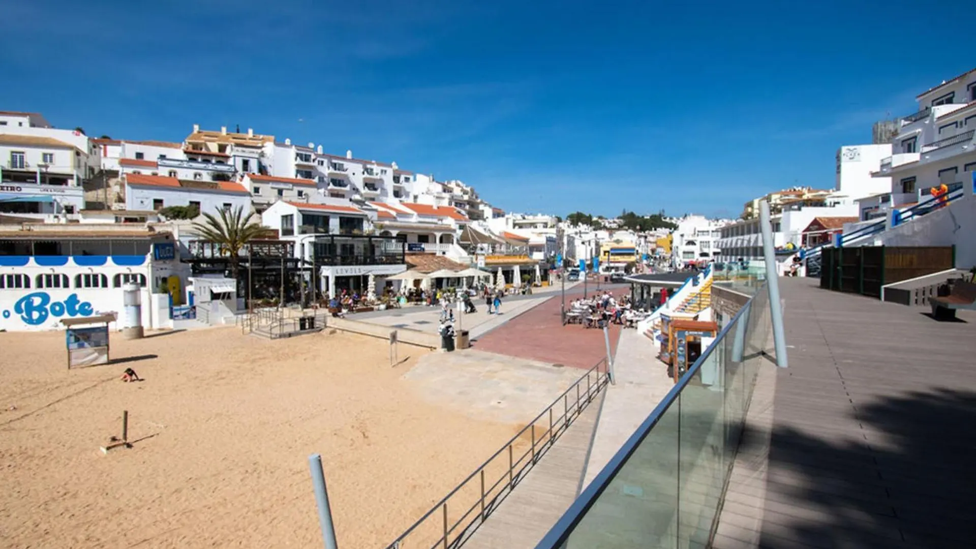 Azula - Bright And Airy 2 Bedroom Apartment With P Carvoeiro  Carvoeiro (Lagoa)
